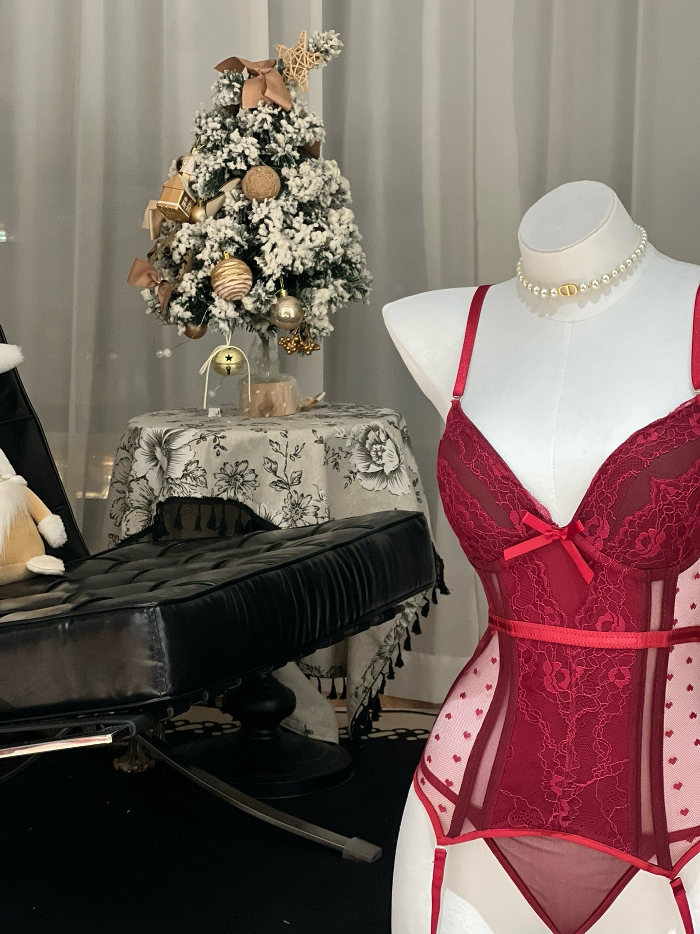 Scarlet’s Heart Sexy Nightwear Lingerie Set